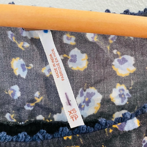 Free People size XS boho bell sleeves cropped top - Picture 4 of 5